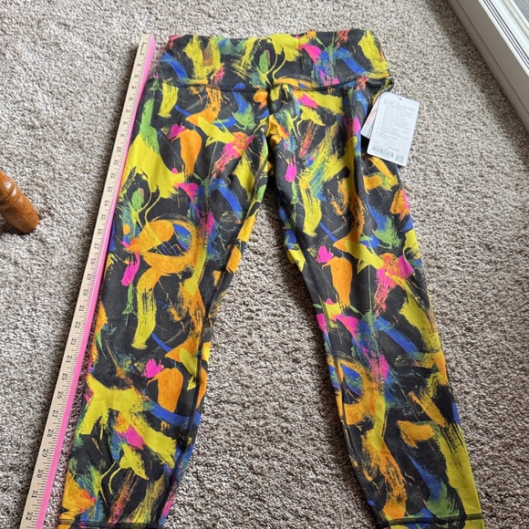 lululemon athletica Pants - Lululemon Athletica Vibrant Abstract Leggings